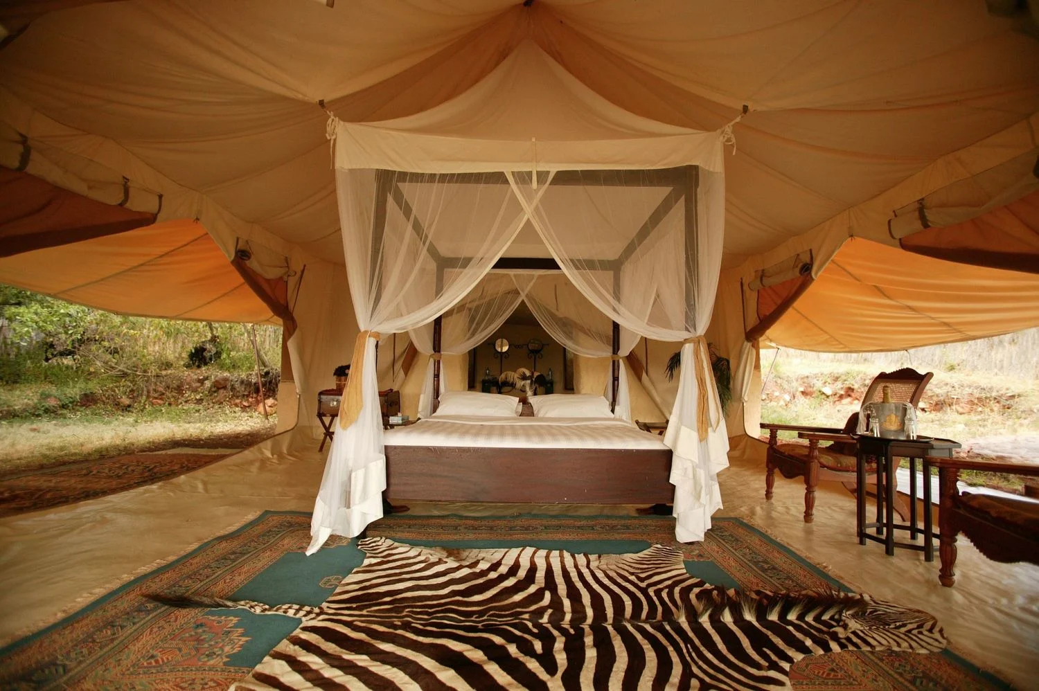 Cottar's+-+Bed+3++-+Michael+Poliza+Photography.jpg
