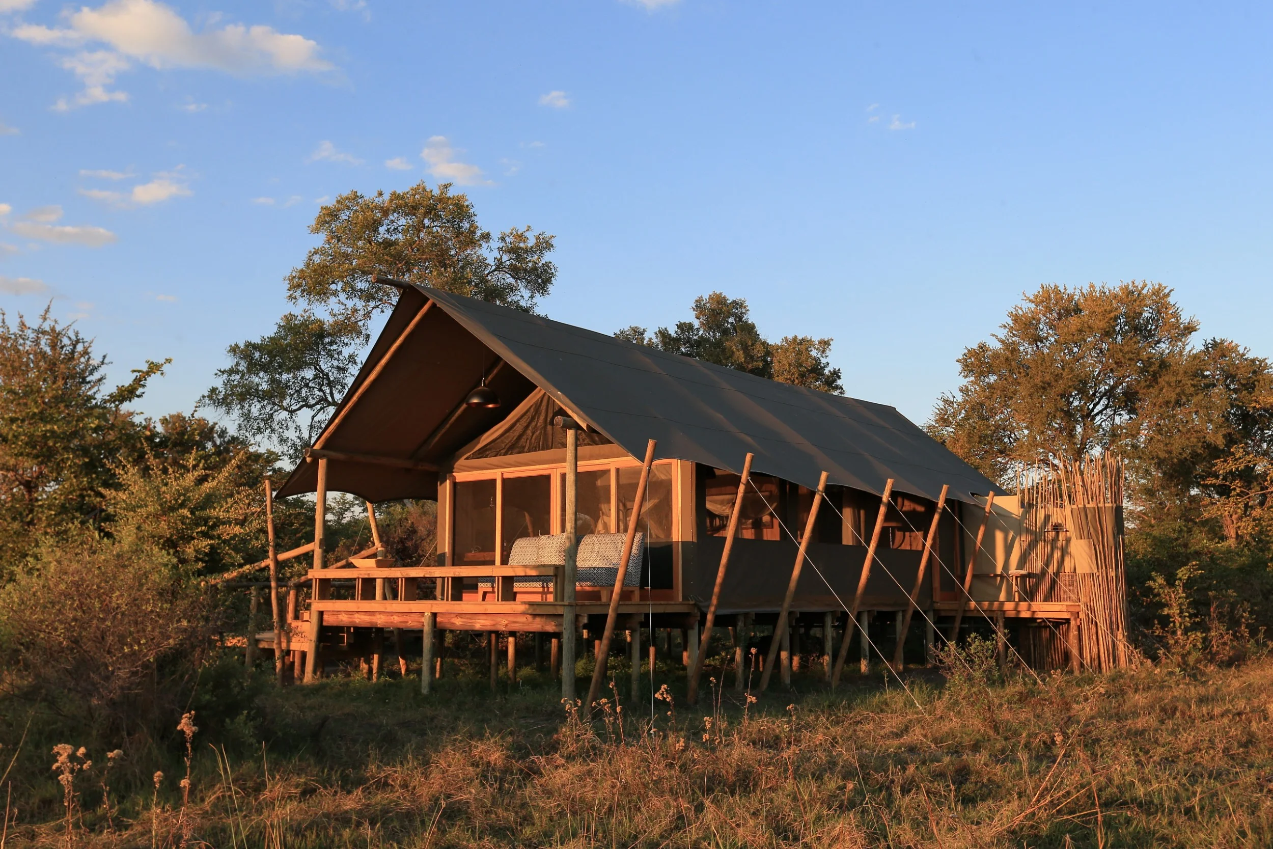 3Sable Alley - Tent Exterior1.jpg