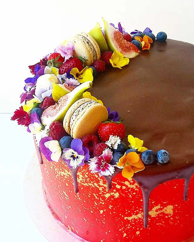 RS136Cakes.jpg
