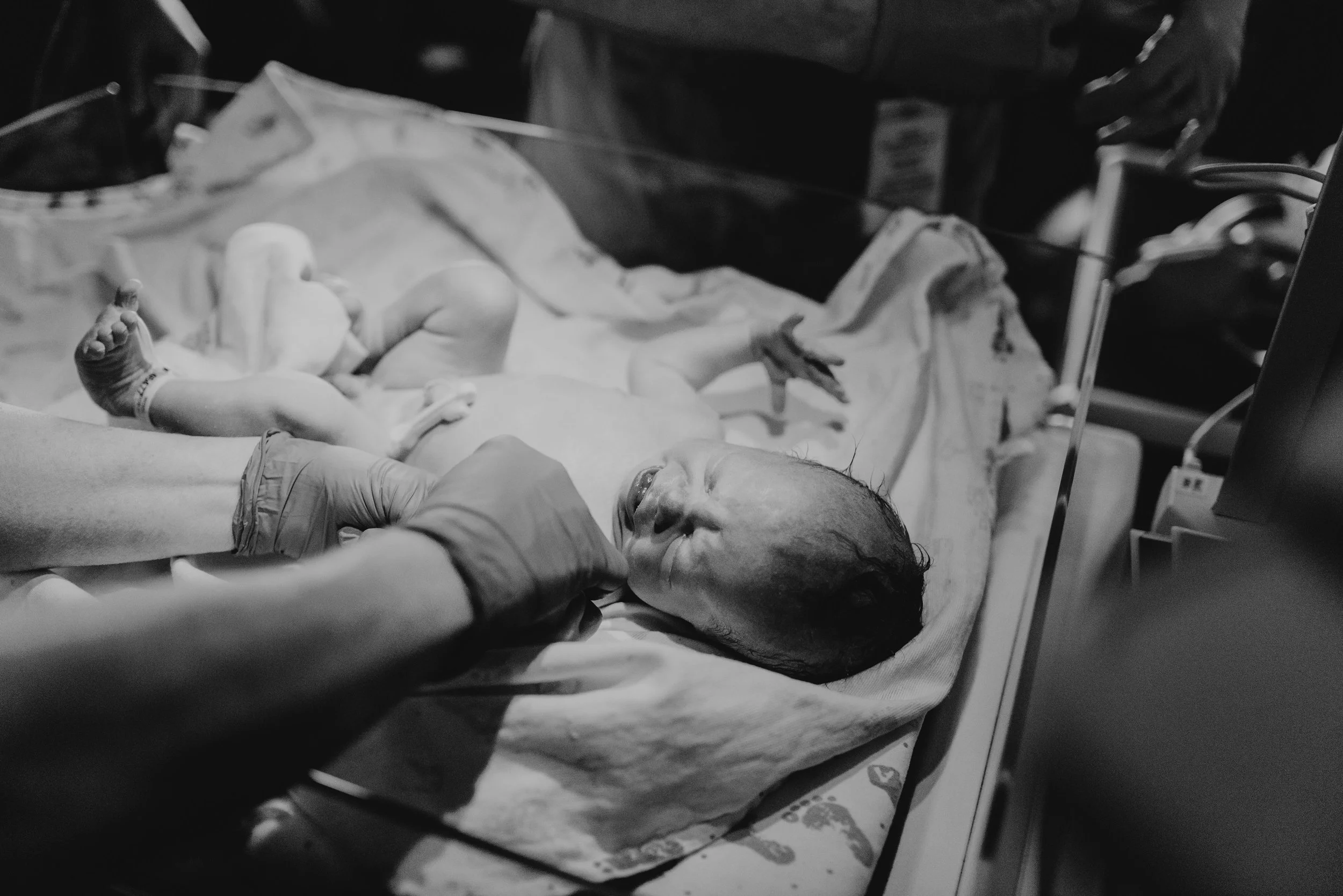 ELLIOT_birth-7096-2.jpg
