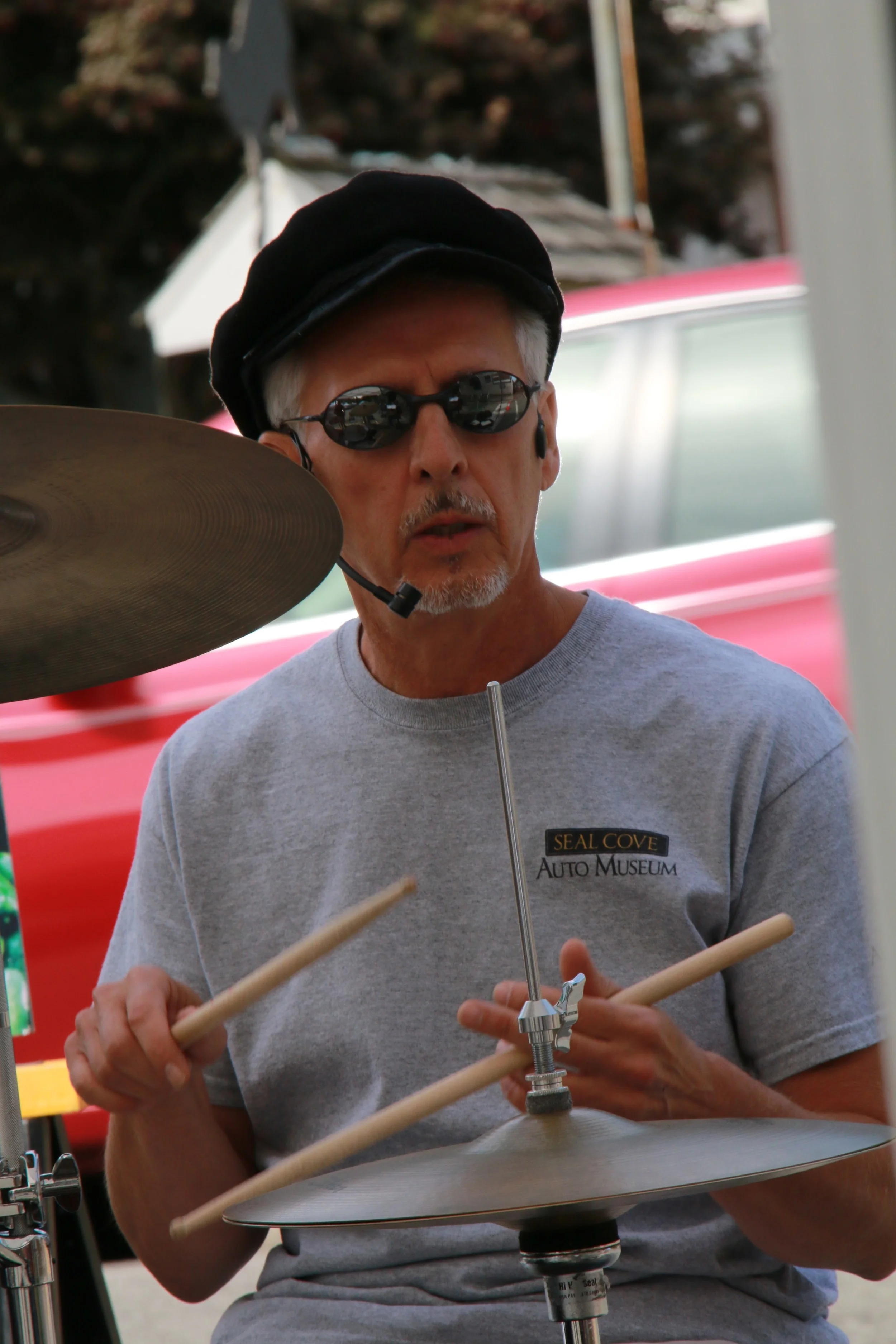 Kenneth Straub