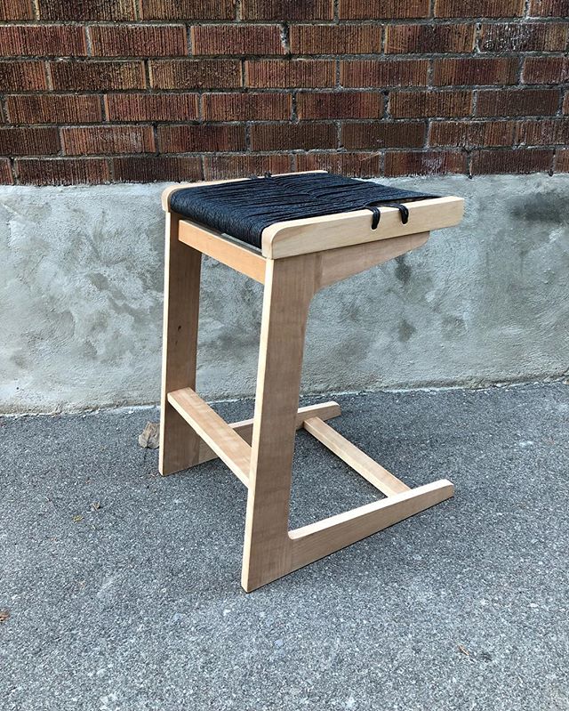Third time’s a charm! Danish cord 3 - me 1
#yathatswhatillsay #studiofurniture #danishcord #cherry #cantilever #barstool #dizzy #weaving #overandover #again #torontowoodworking #madeincanada #makehumpdaygreatagain