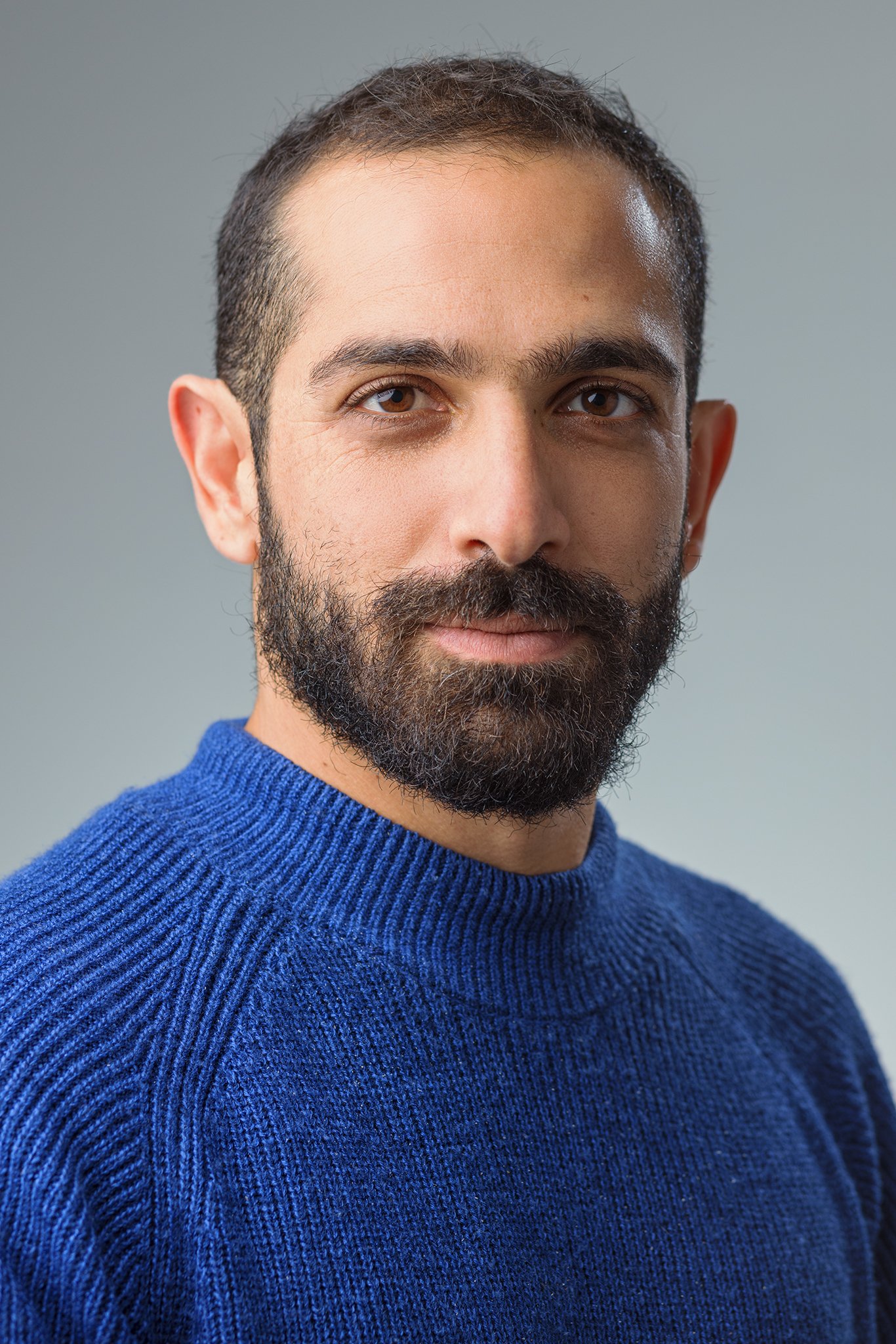 Create A Good Headshot On Your Own Ronen Goldman Commercial create-a-good-headshot-on-your-own-ronen-goldman-commercial