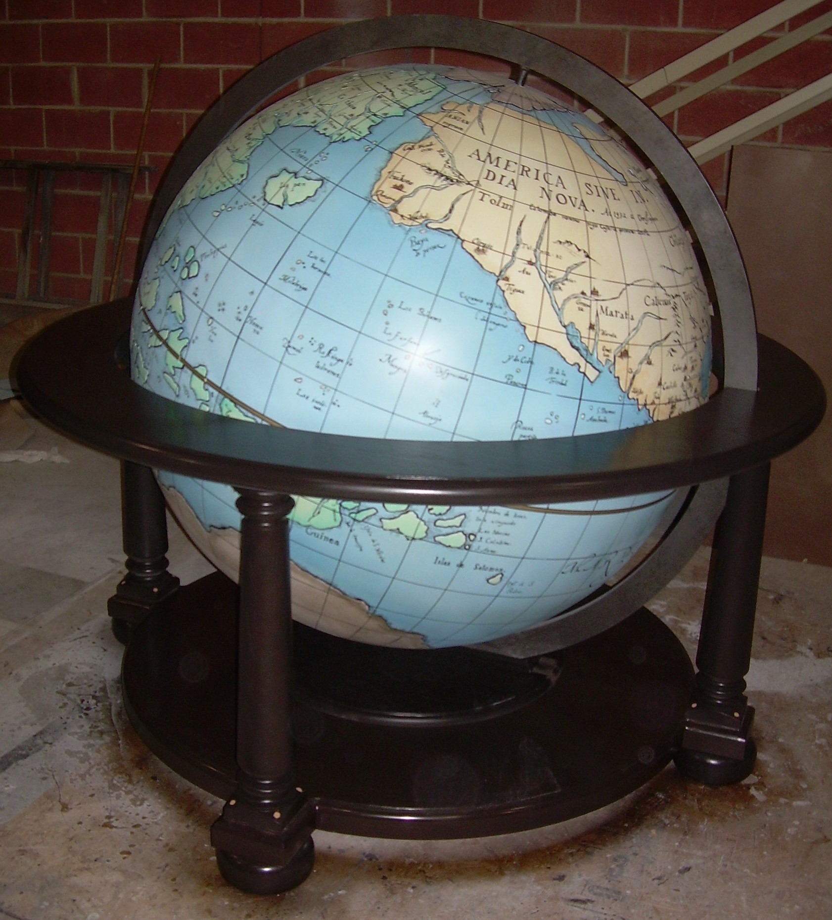 w.pg.models.globes.jamestown.JPG