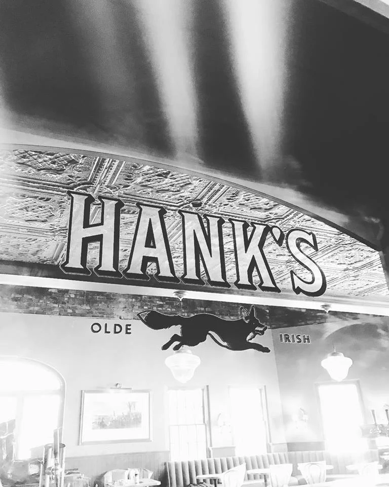 Hank's_Olde_Irish_Signage.jpg
