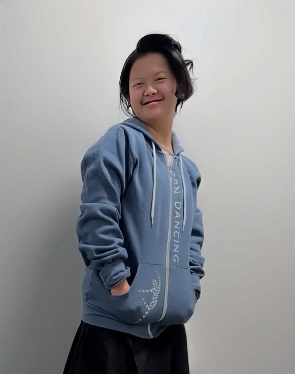 Dancer MeiMei is feeling our Born Dancing hoodie this Friday and tapping into her inner model. 😎