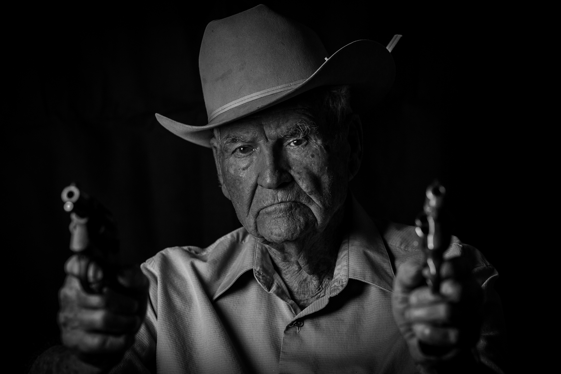 Jim Leavelle, the Dallas police detective who was handcuffed to Lee Harvey Oswald when Jack Ruby shot and killed him.