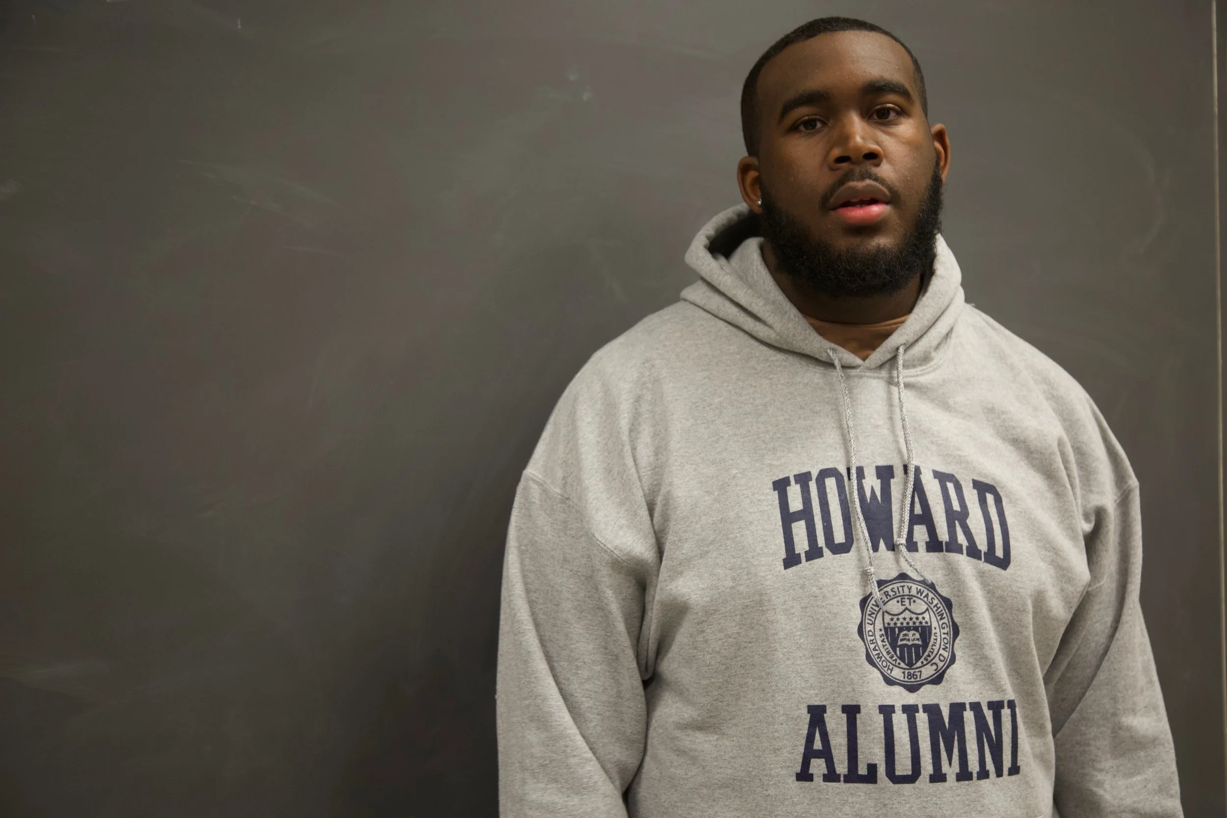 CONSIGNMENT. Gray Vintage Alumni Hoody
