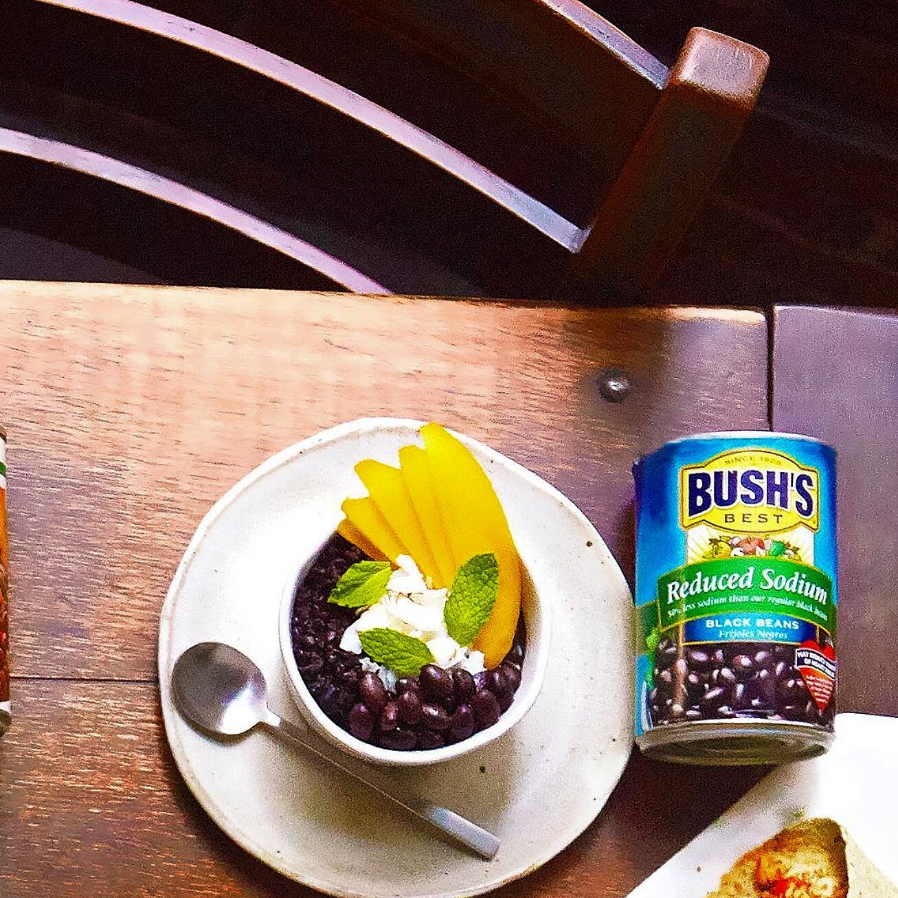 Beans in dessert shouldn't be forbidden. Read on for our black beans and forbidden rice pudding recipe 🍙