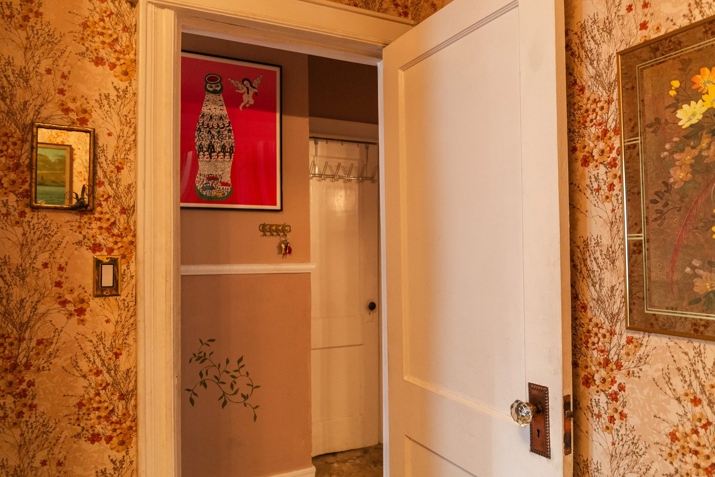 APARTMENT IN MAY_24.jpg