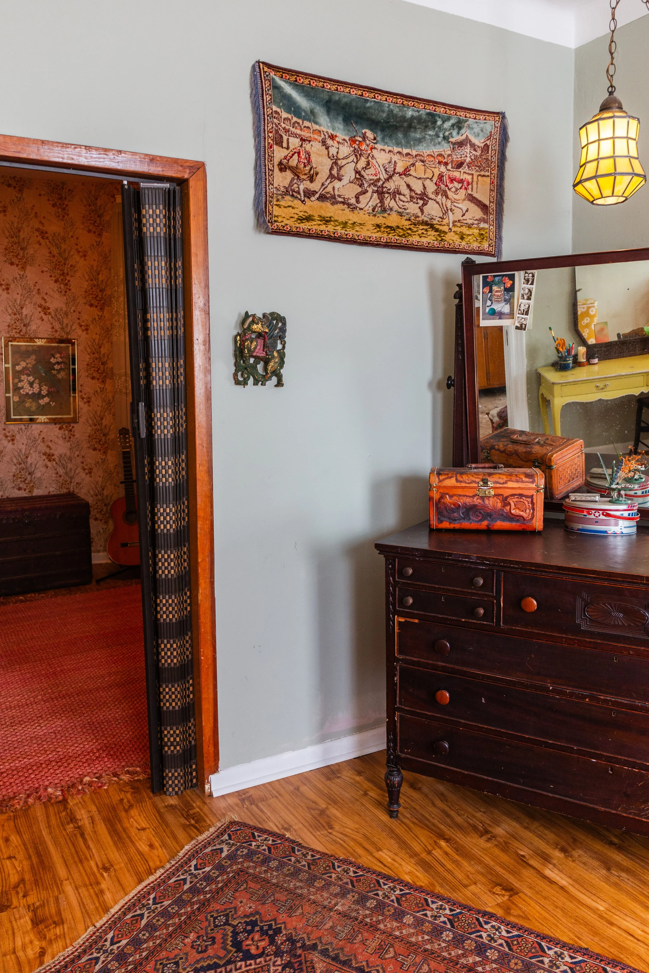 APARTMENT IN MAY_44.jpg