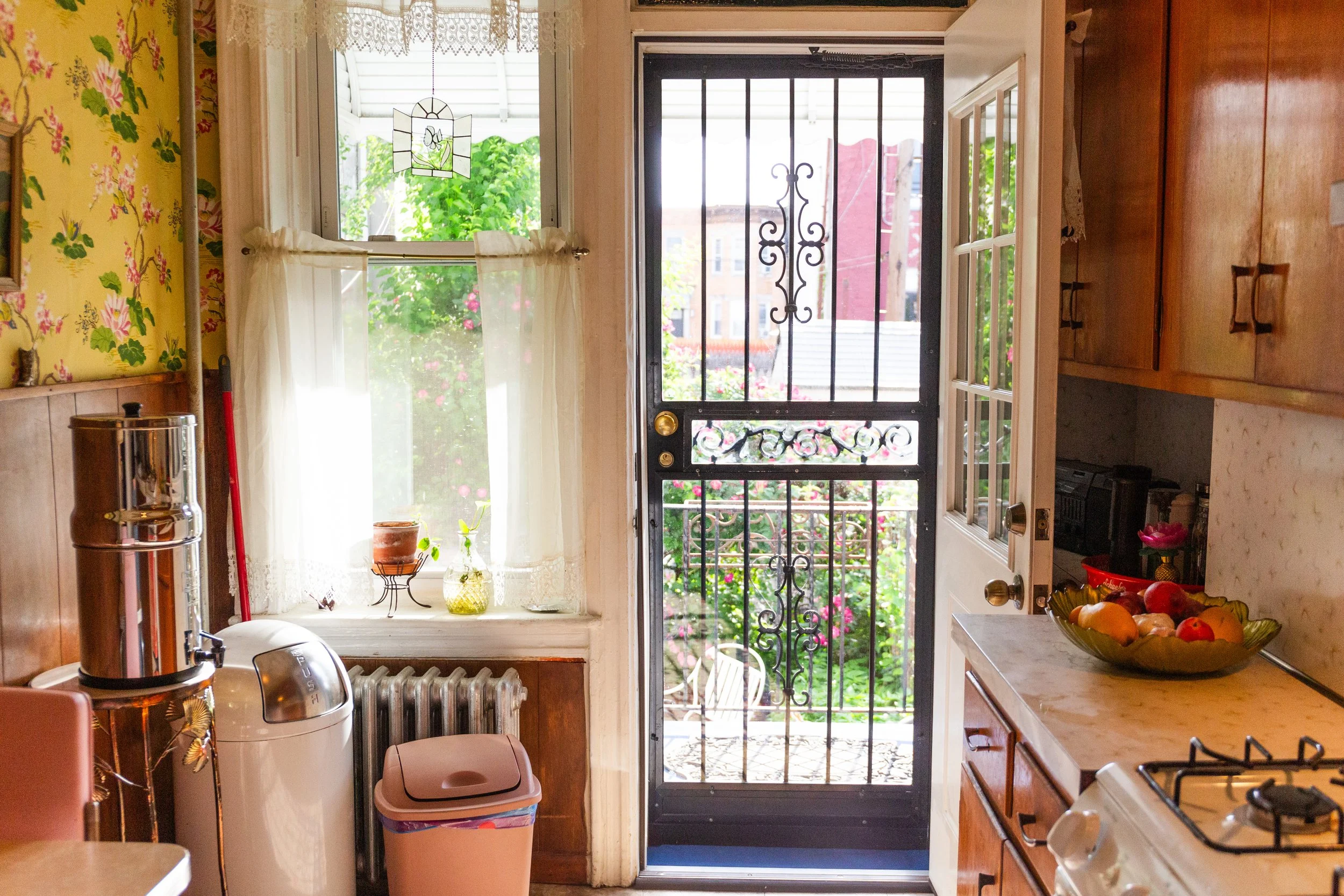 APARTMENT IN MAY_68.jpg