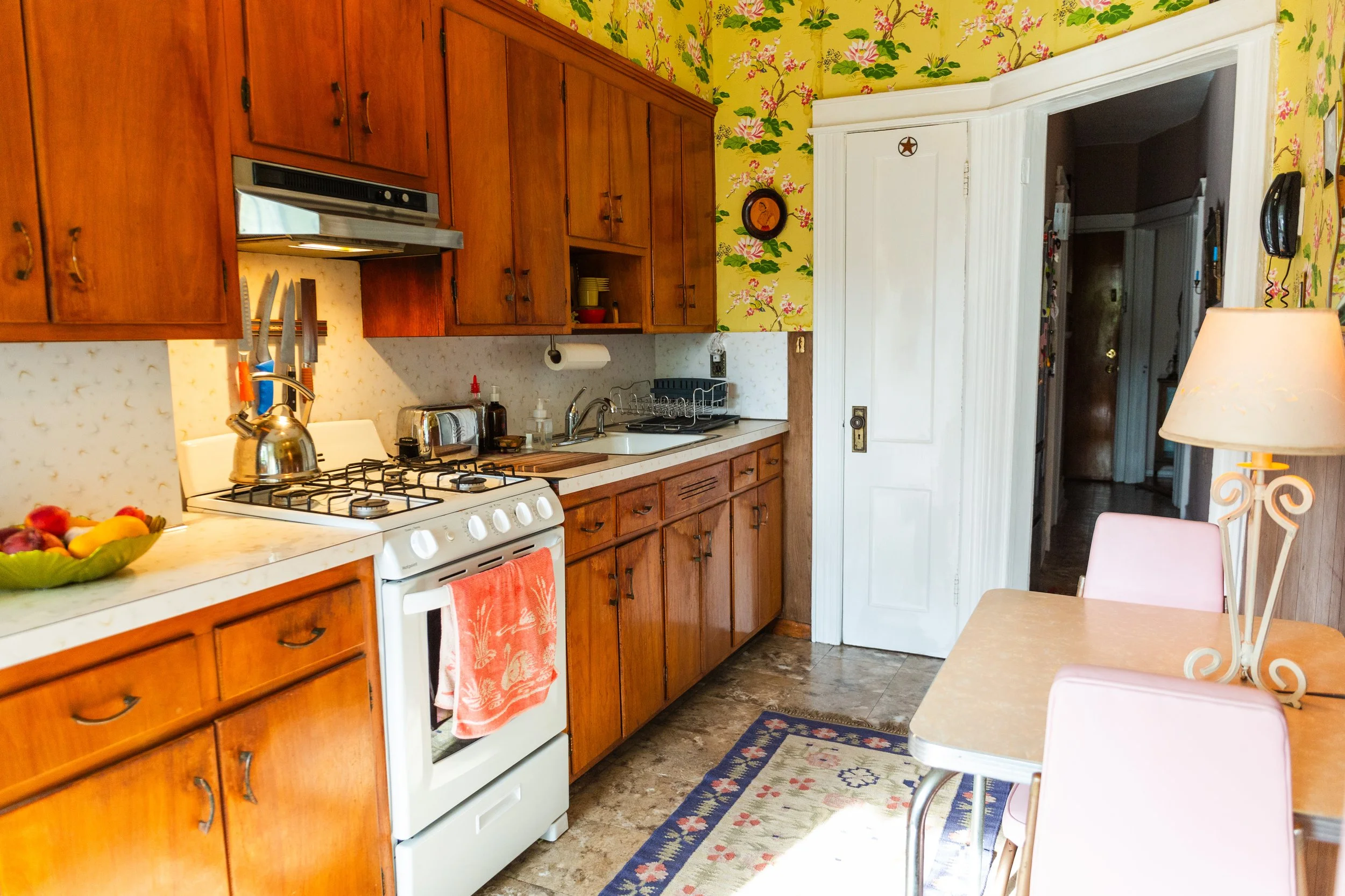 APARTMENT IN MAY_74.jpg