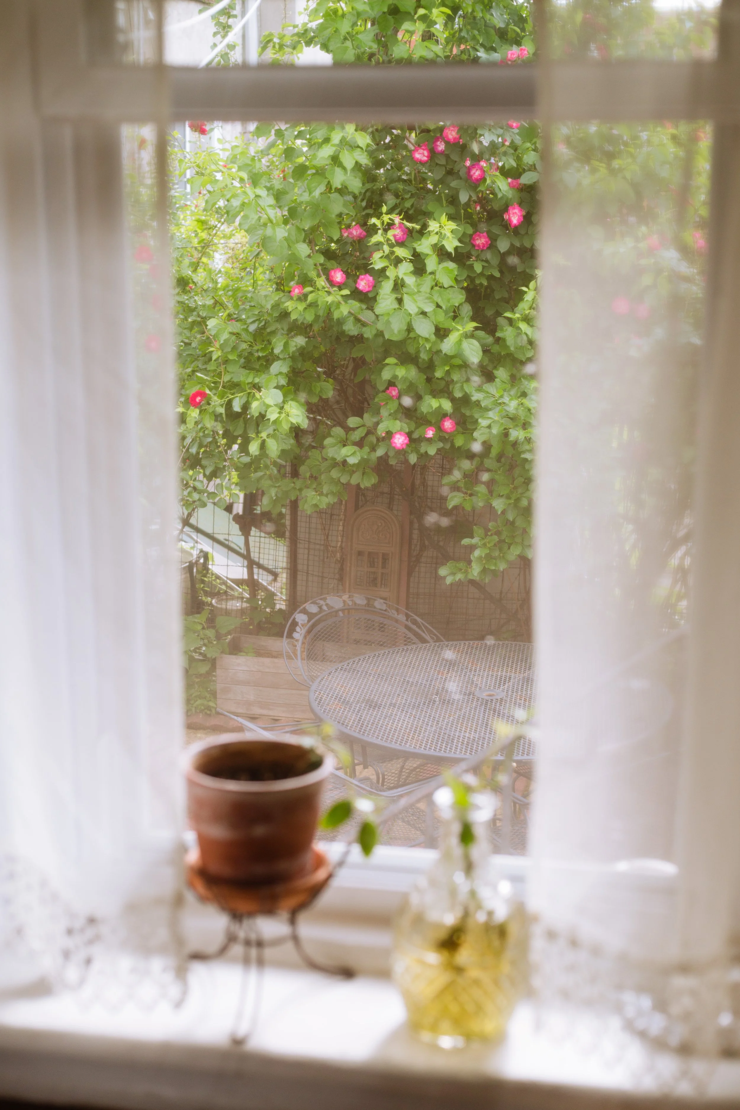 APARTMENT IN MAY_81.jpg