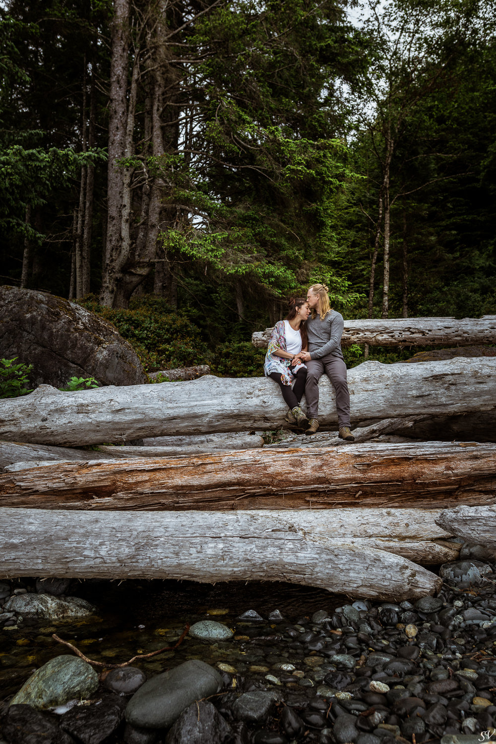 Vancouver Island engagement photoshoot 