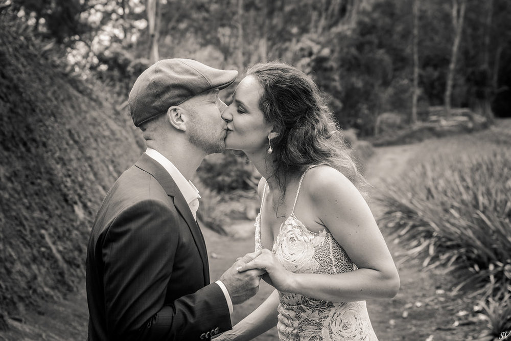 melissa-ian-ceremony-bw(15sur19).jpg