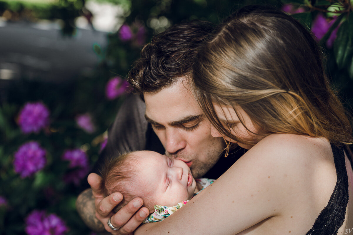 Spring newborn photoshoot in Victoria. 