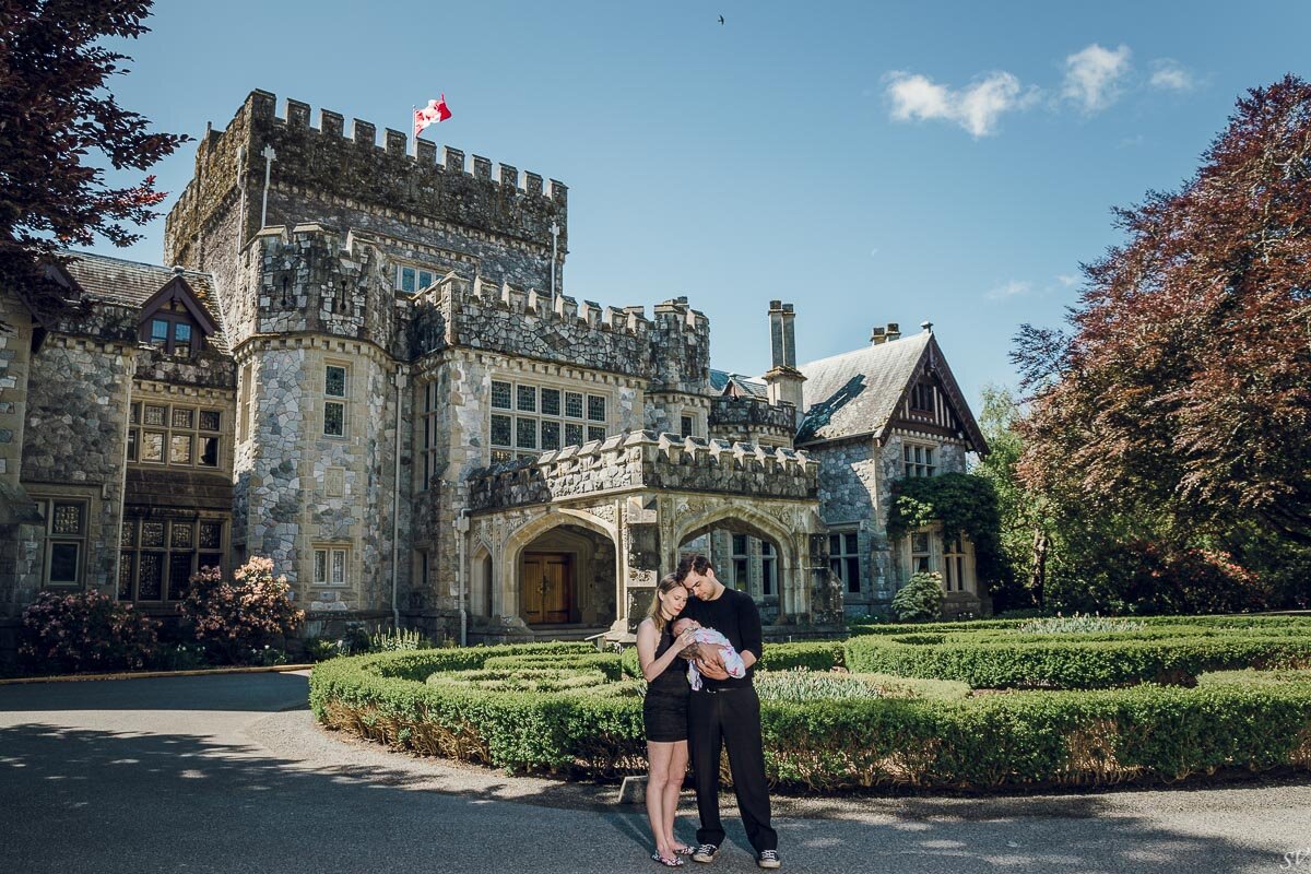 Couple session shoot at the Hatley Castle. 