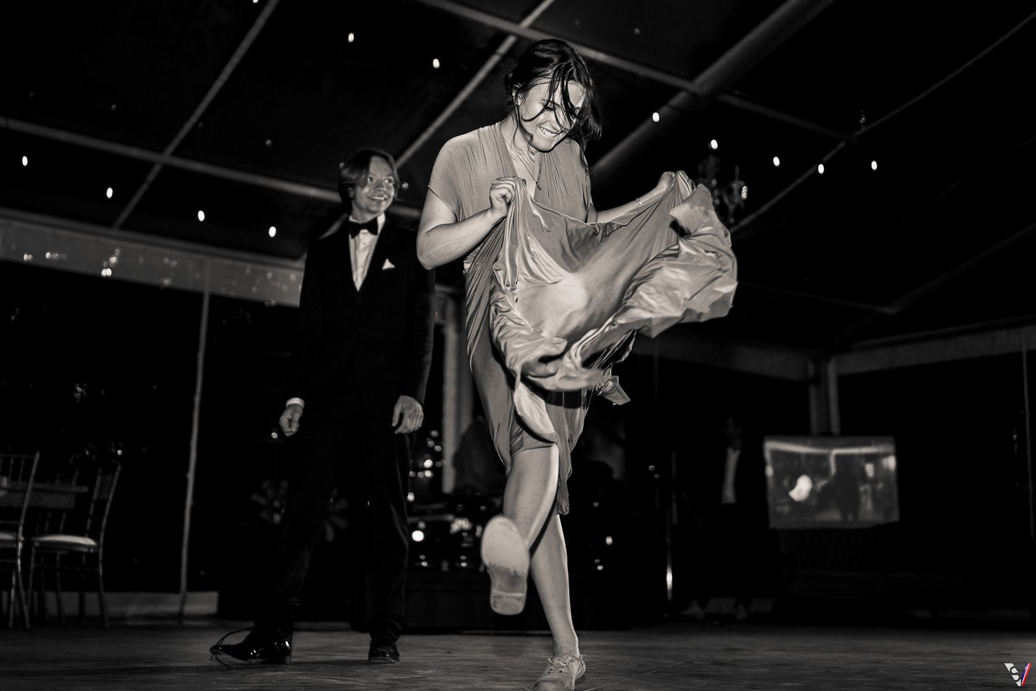 alberta-wedding-party-dance (3).jpg