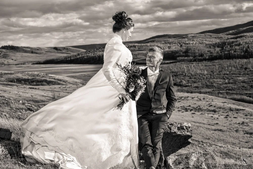 Timeless Dutch Post-Wedding, Chief Mountain – SV Photograph