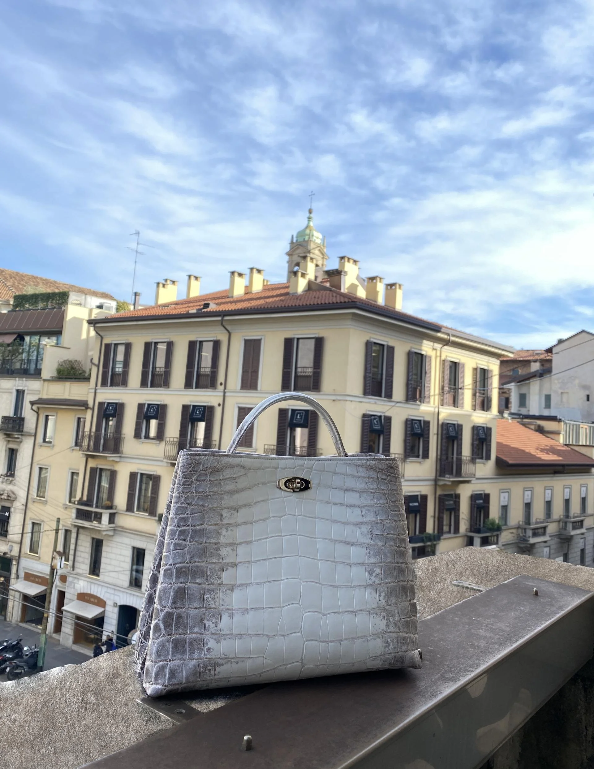 Giòsa Milano unveils adèle femininity and charm in a timeless design