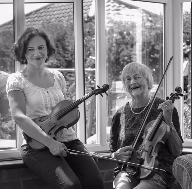 Fiona Hutchins_AndValerie_
