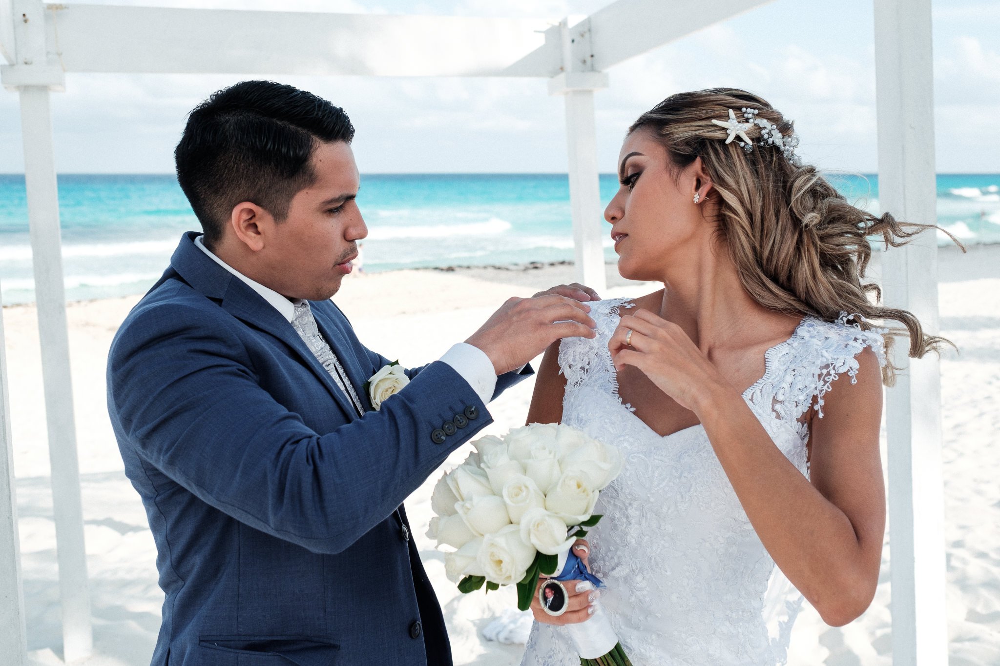 cancun-wedding-photographer-wyndham-alltra-39.jpg