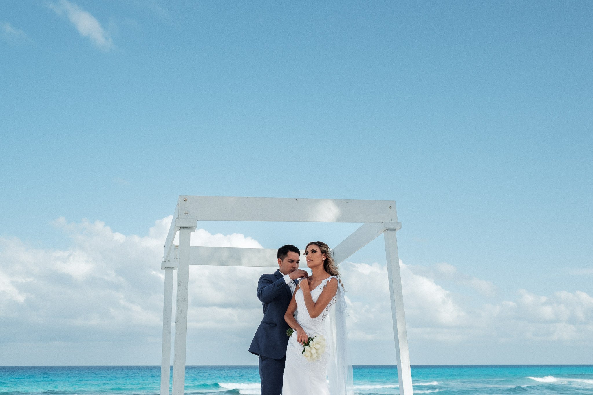 cancun-wedding-photographer-wyndham-alltra-40.jpg