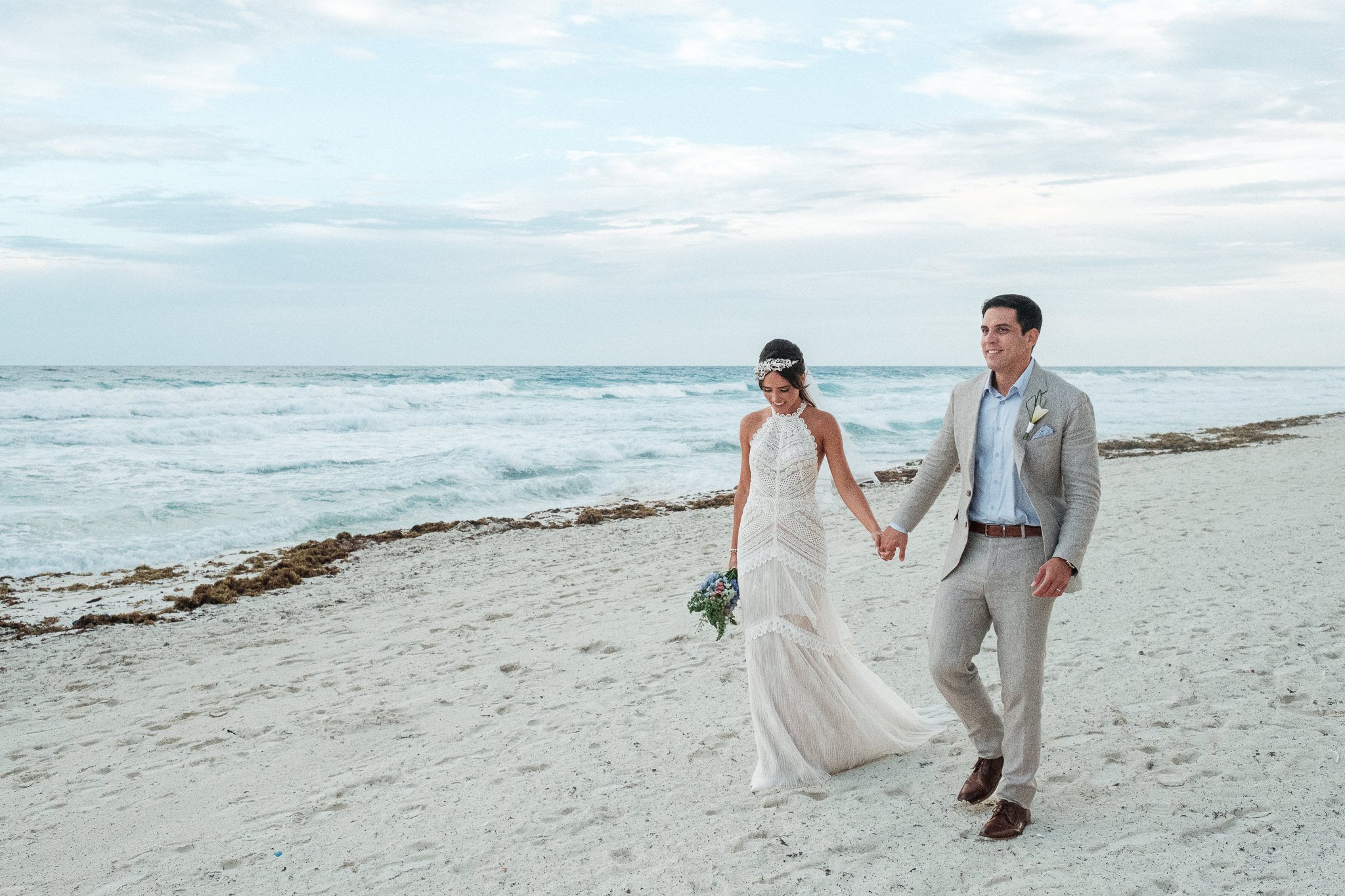 cancun-wedding-photographer-beach-palace-47.jpg