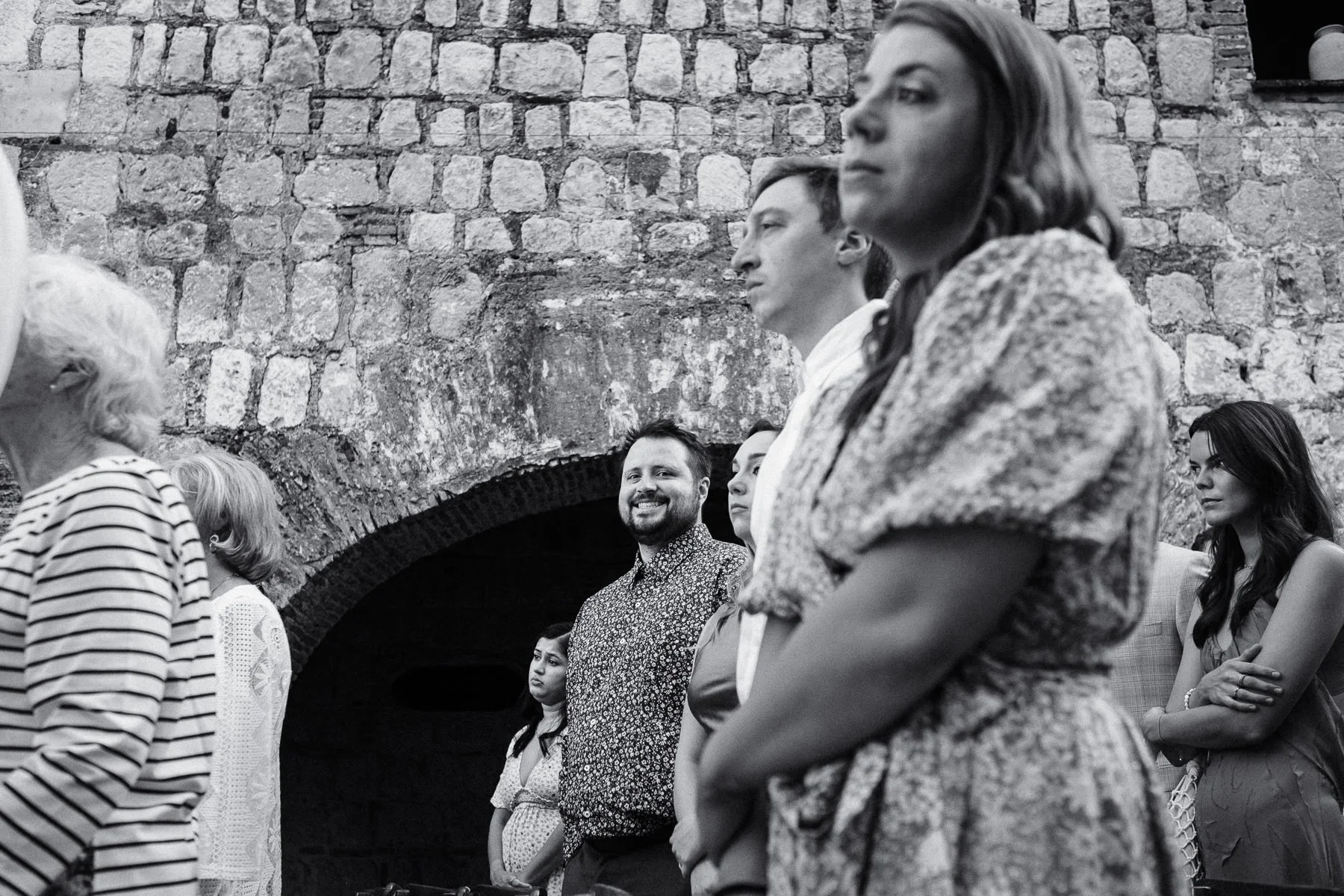 Candid guest reactions and joyful moments during the ceremony at Hotel Quinta Real.