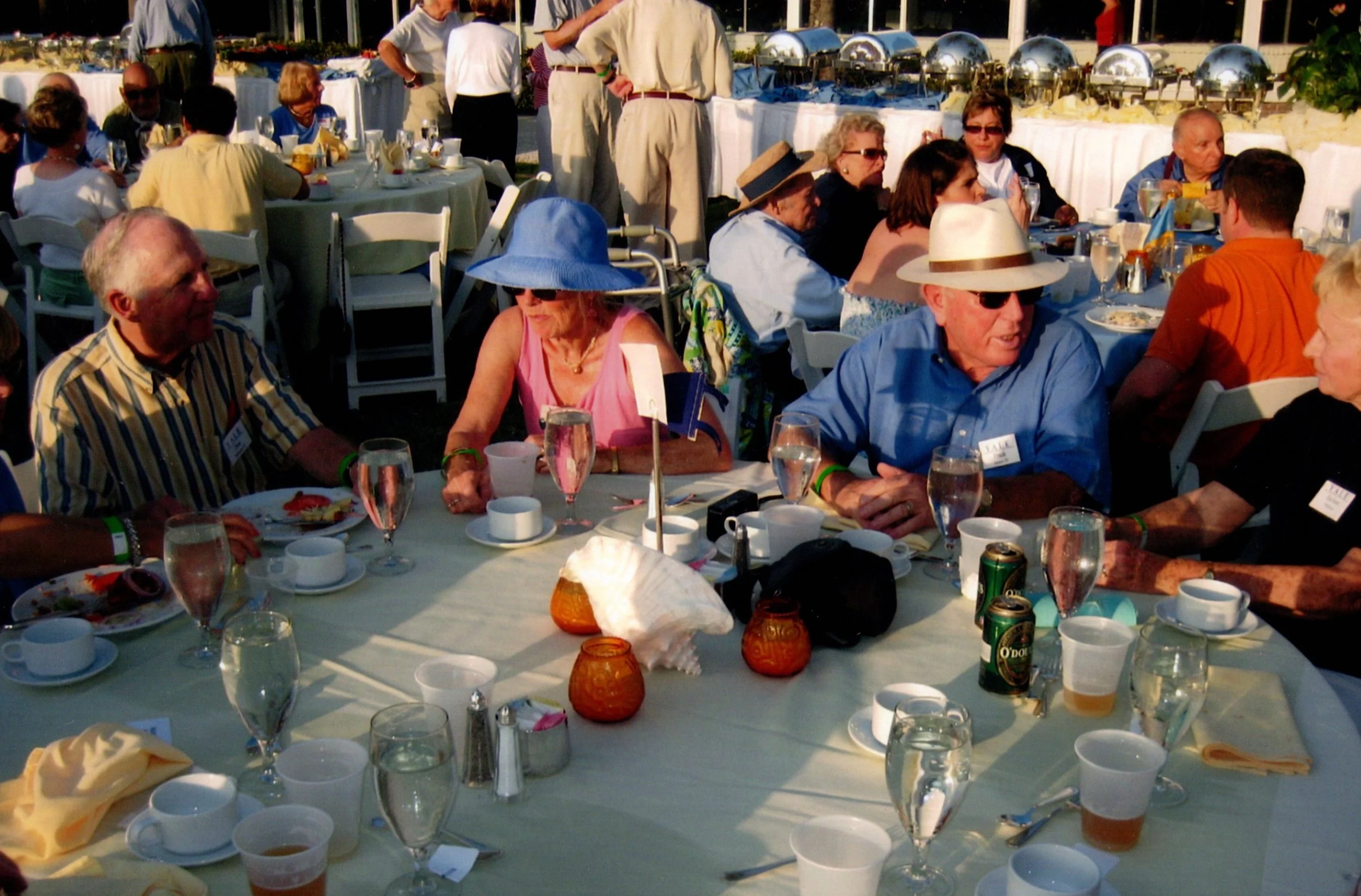 DON WILLIAMS, SUE MOORE, FRANK MOORE, UNKNOWN, UNKNOWN