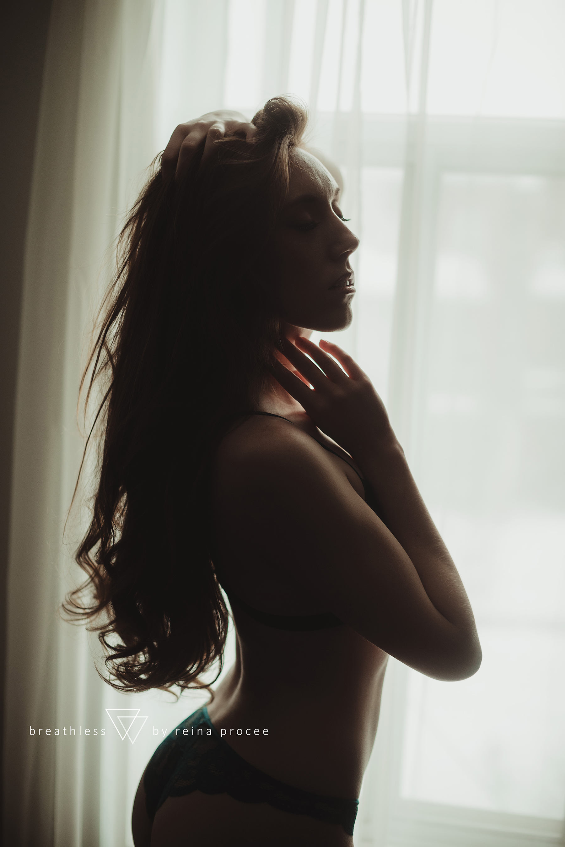 beautiful-boudoir-erotic-intimate-portrait-photography-photos-montreal-6.png