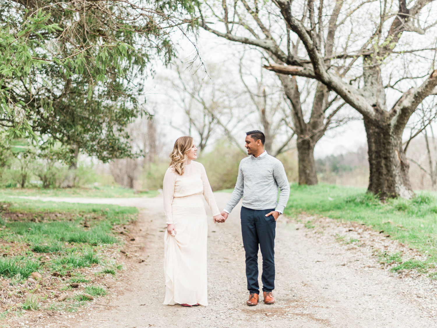 Charlottesville | Sweet Briar Engagement Photography | Classy Wedding Photos | Husband and Wife Team | Richmond, Charlottesville, Lynchburg | kelseyandnate.com