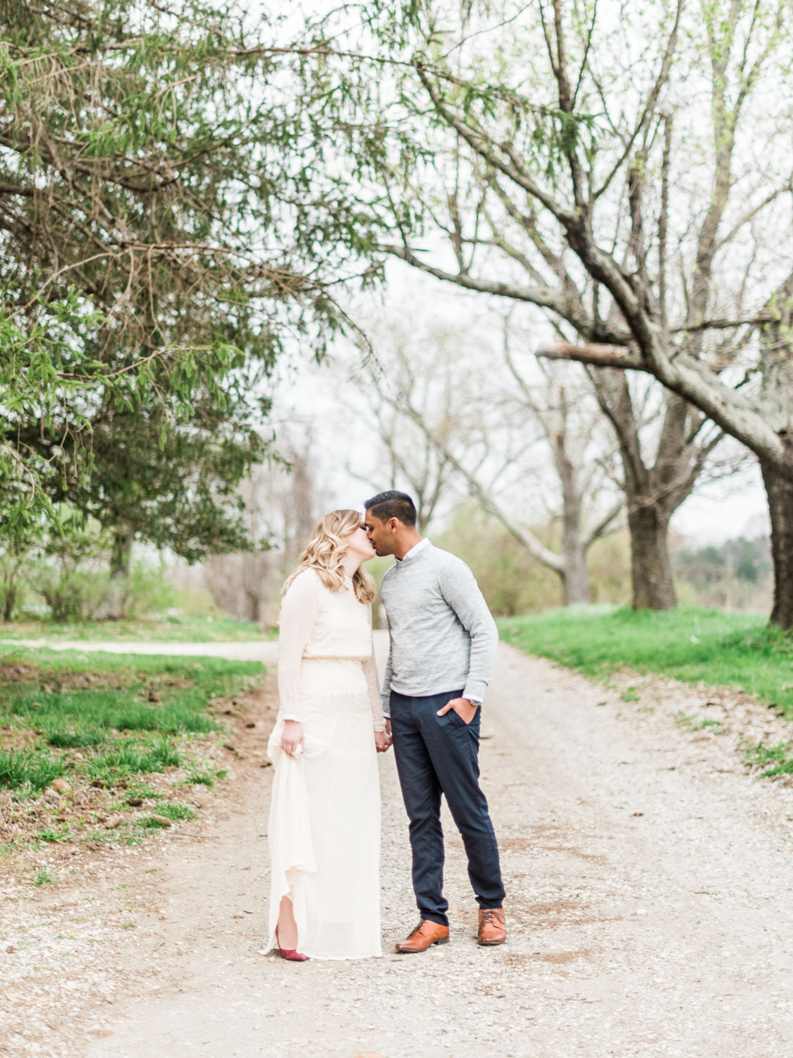 Charlottesville | Sweet Briar Engagement Photography | Classy Wedding Photos | Husband and Wife Team | Richmond, Charlottesville, Lynchburg | kelseyandnate.com