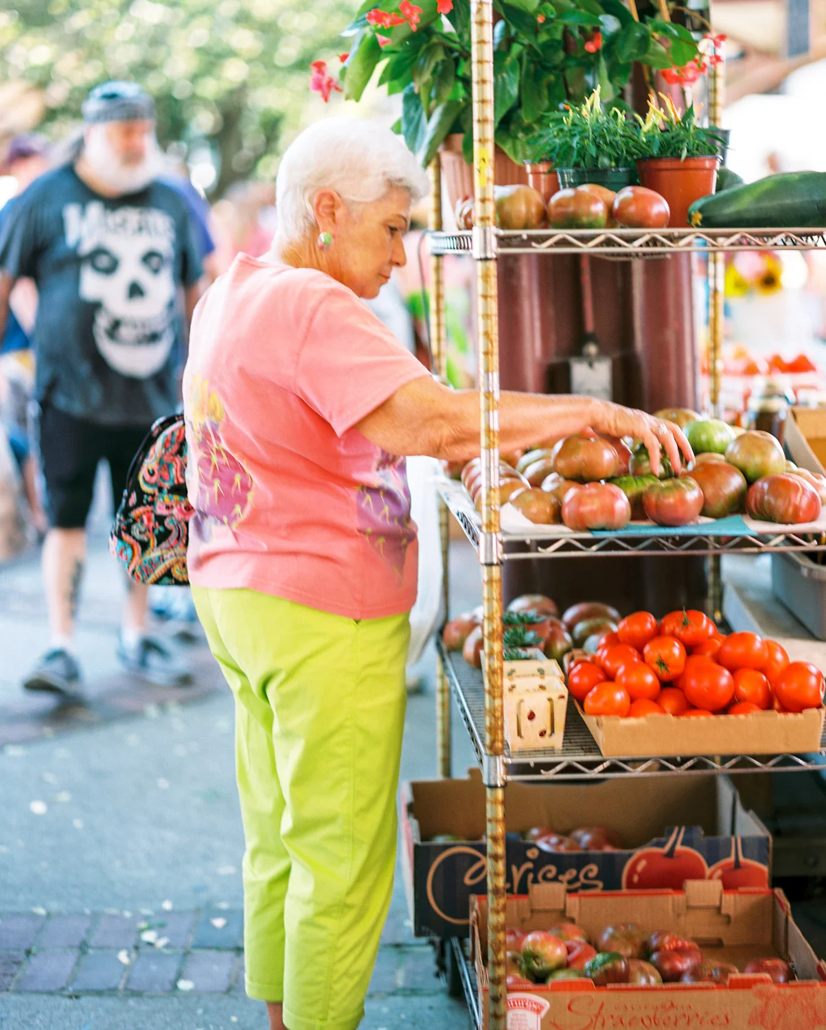 Downtown Lynchburg Community Market | Farmer's Market | Lynchburg Virginia Photographer | Kelsey & Nate | kelseyandnate.com