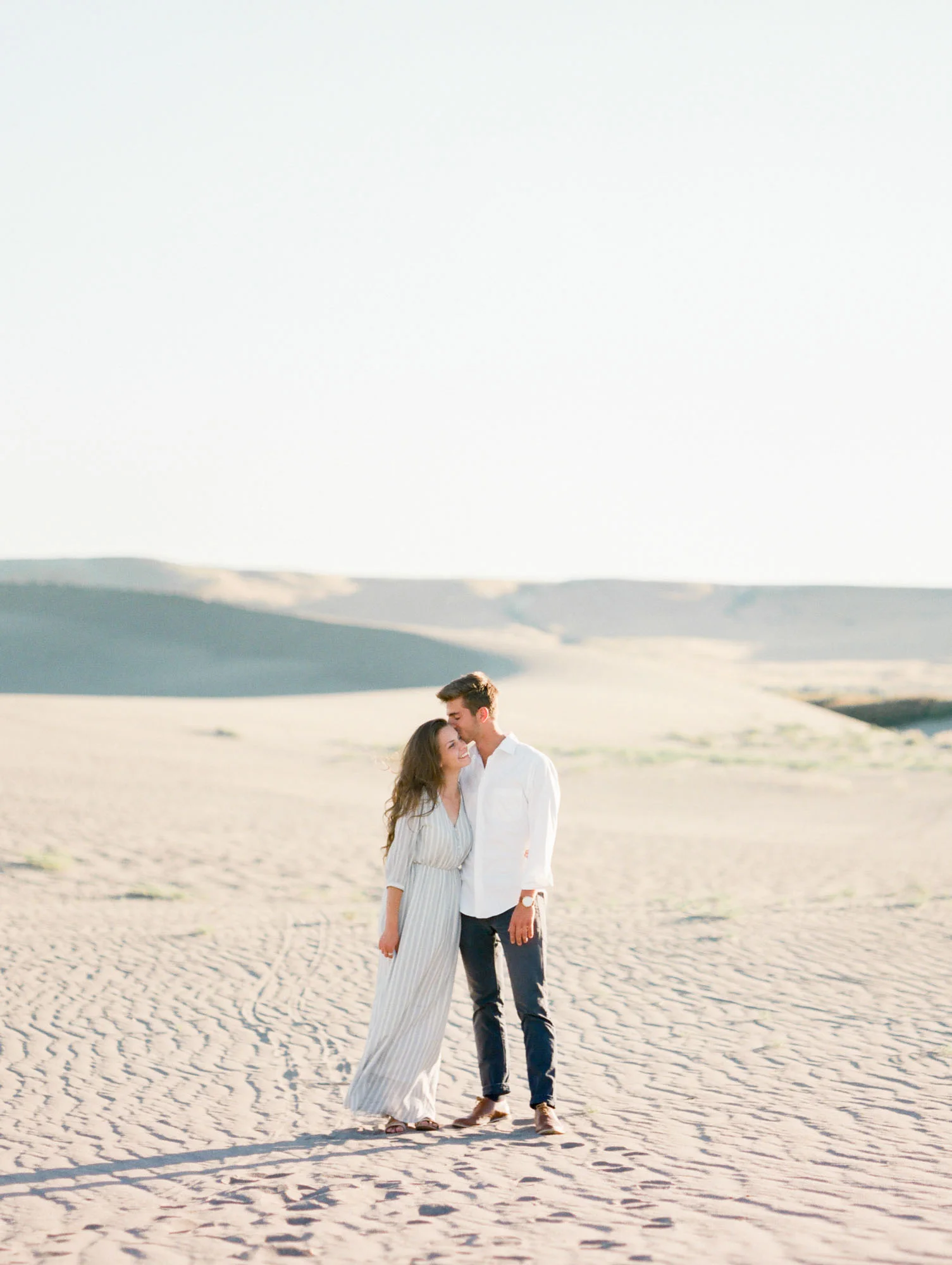 sand_dunes_bruneau_idaho_lynchburg_charlottesville_richmond_film_wedding_photographer-14.jpg
