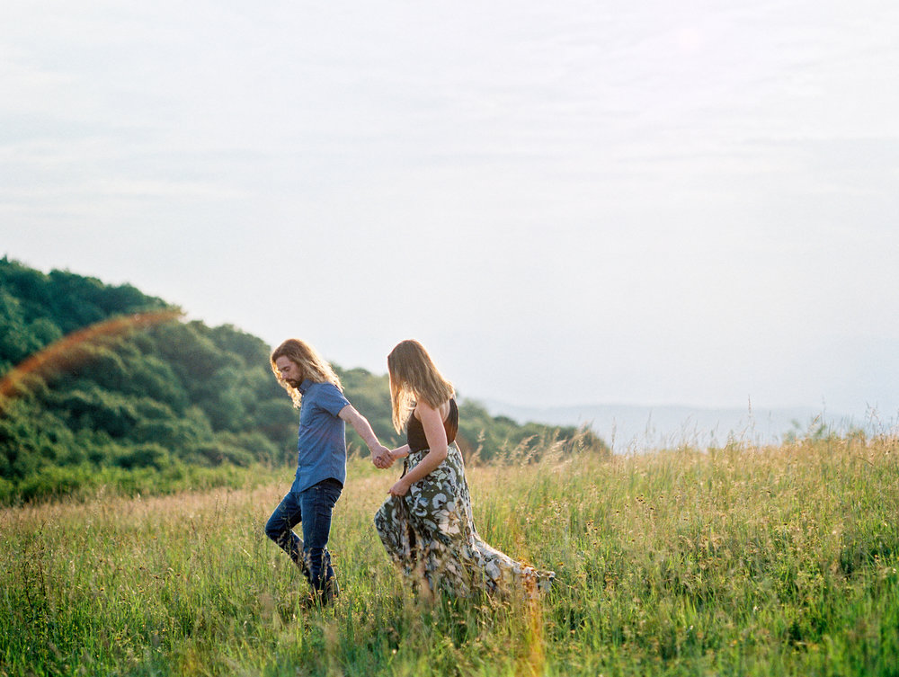 Blue-ridge-mountains-film-wedding-charlottesville-photographer-15.jpg