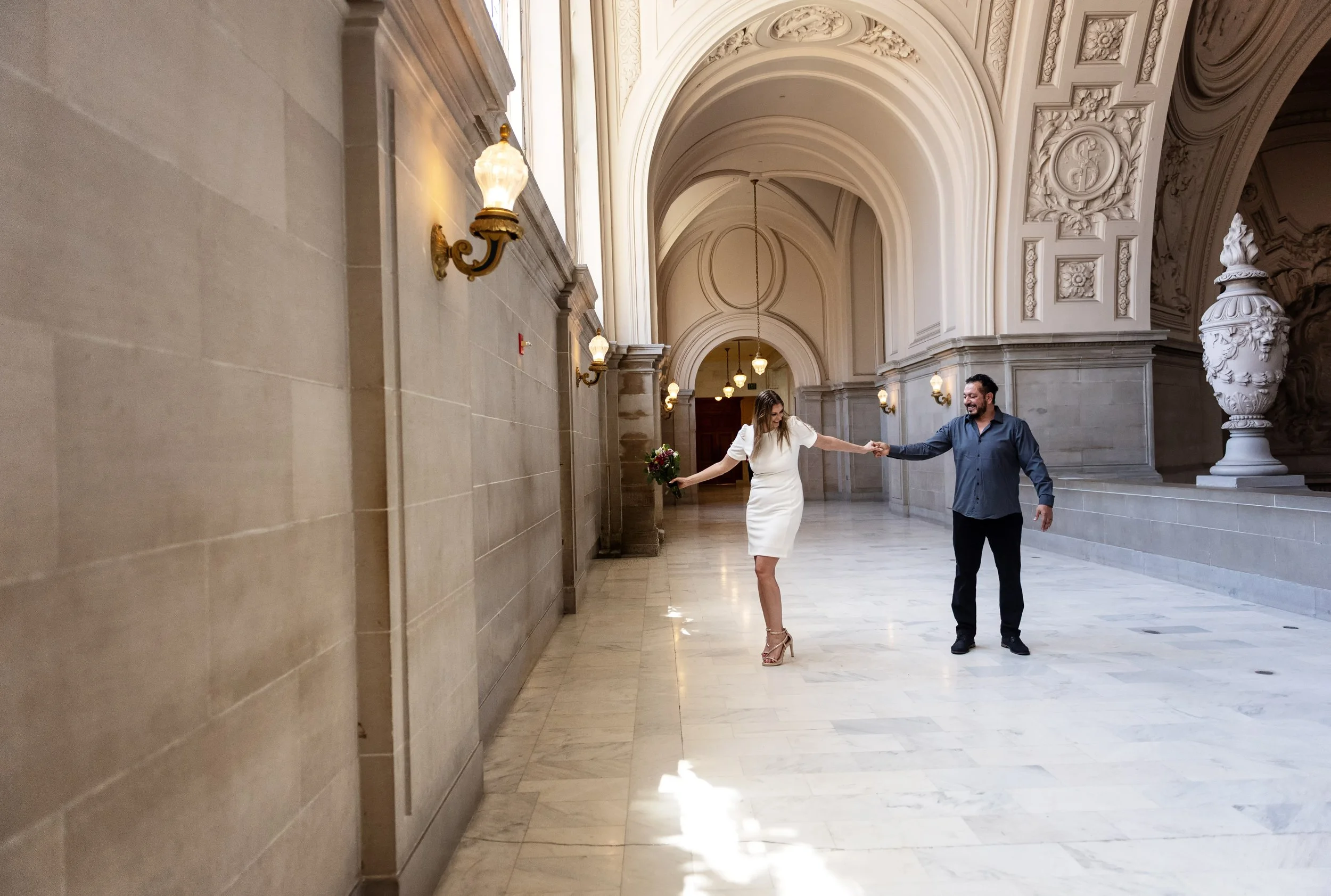 sf-city-hall-fourth-floor-natural-light-wedding-photos.jpg