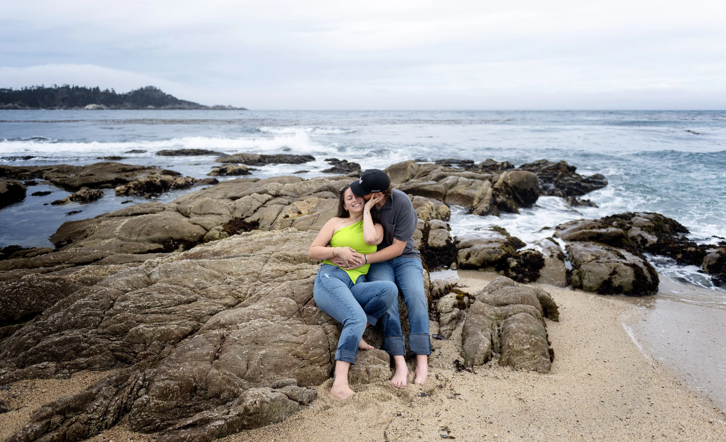 carmel-meadows-engagement-couple-04.jpg