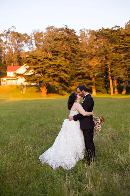 Sam and Kaitlyn Kiss-1.jpg