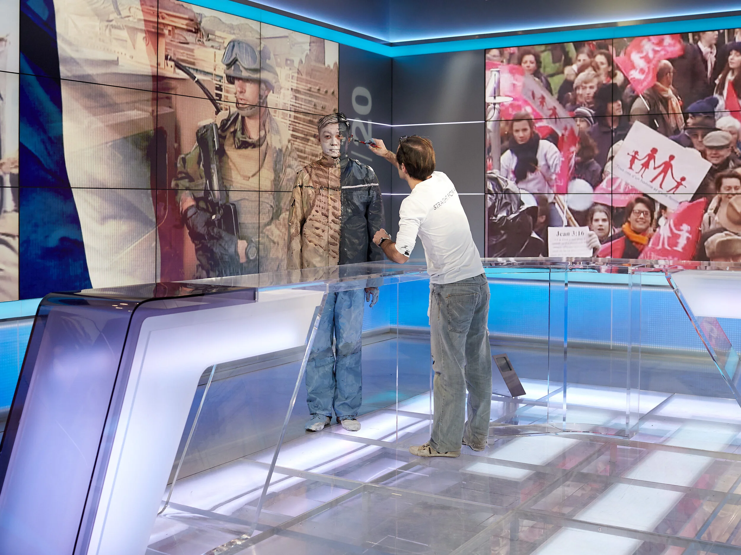 TV News studio (19/20)