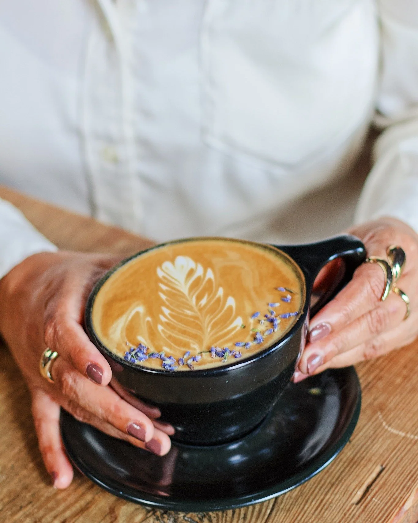 LAVENDER LATTE 💜
Floral. Smooth. Dialed in.
Spokesman Coffee.