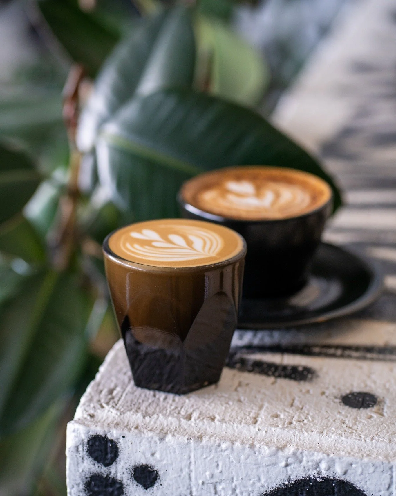 Rain on the windows. Coffee in hand. ☕
Nowhere to be but here.
📍 Highland