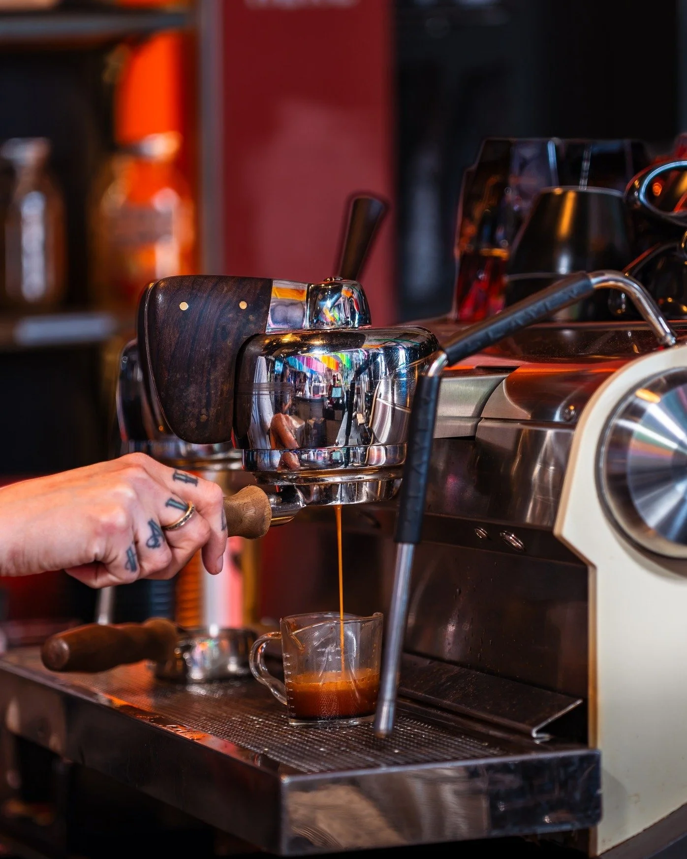 Pulled from a single origin, no blend needed to make it this good. 
Grab the bag that matches your cup &mdash; full lineup's on the bar.