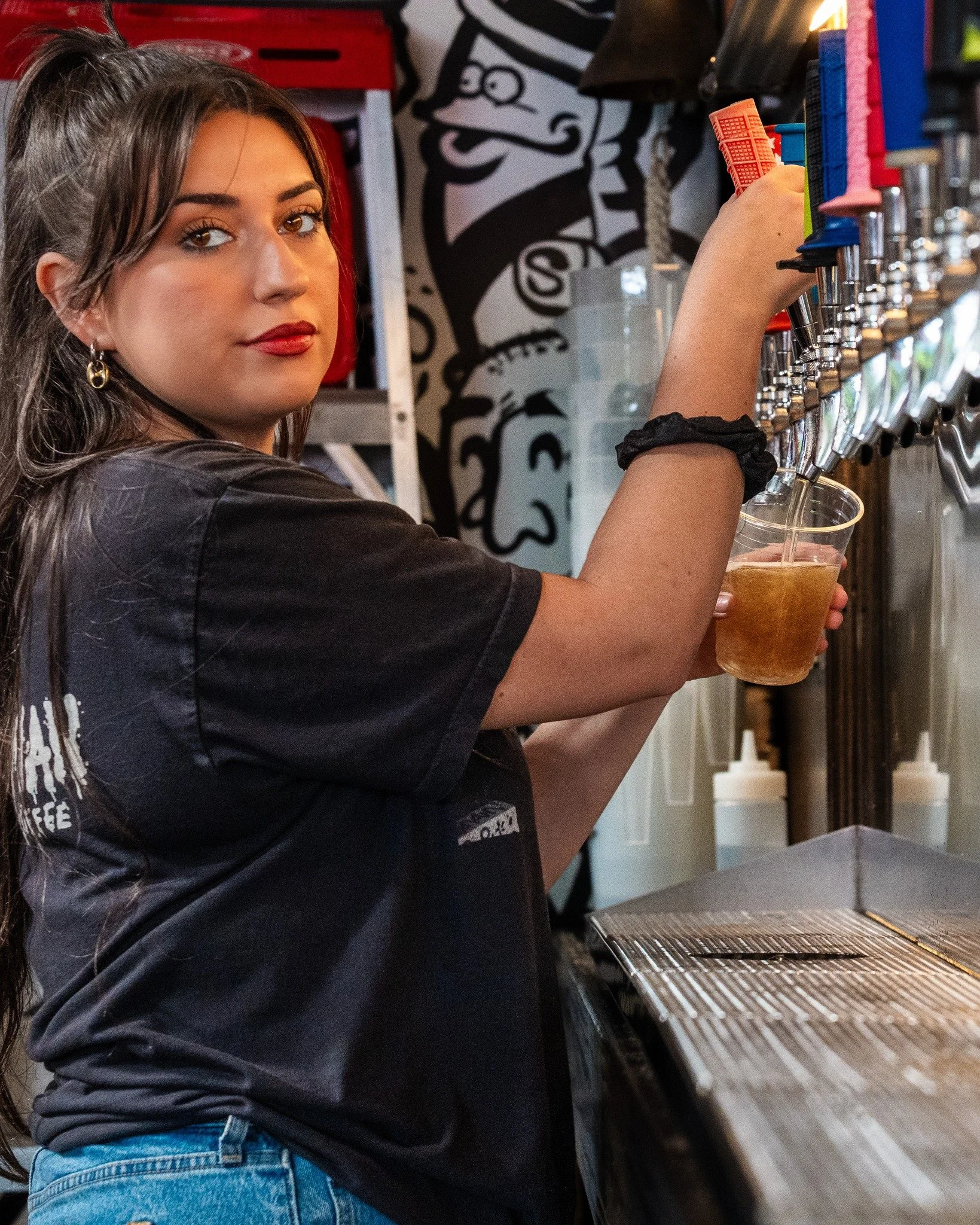 L A G E R J A M ✌️

Y'all showed up. Beer poured, music loud, nobody in a hurry to leave.

Tag yourself if we caught you.

@austinbeerworks @512brewing @zilkerbeer @liveoakbrewing @stelmobrewing @greatheightsbrewing @celestialbeerworks @pinthousebrew