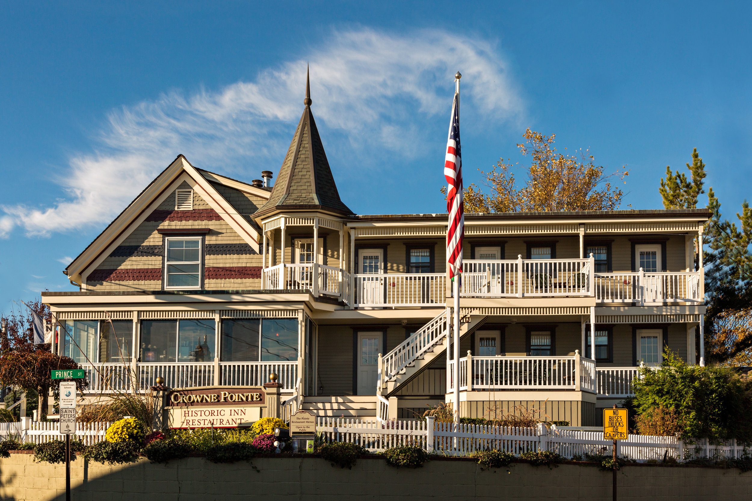  Photo: Crowne Pointe Inn 