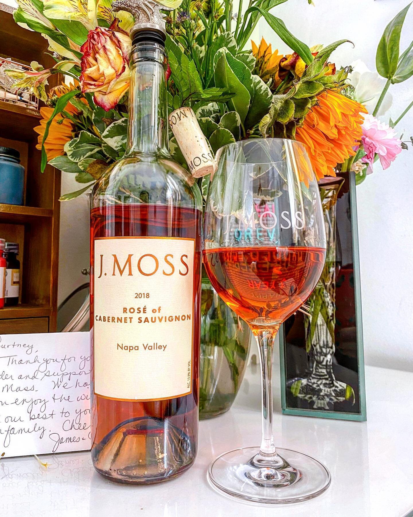 Adding Napa winery @j.moss_wines 2018 Rosé of Cabernet Sauvignon to my favorites list 💕 I got 2 bottles (and a J. Moss wine glass which they also sell on their site!) and I have already drank both because it was so good. Did I mention it also came 