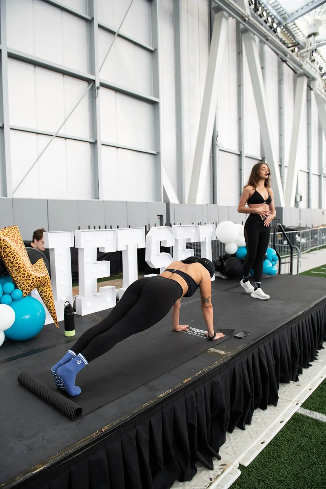 jetset-jags-6383_websize.jpg