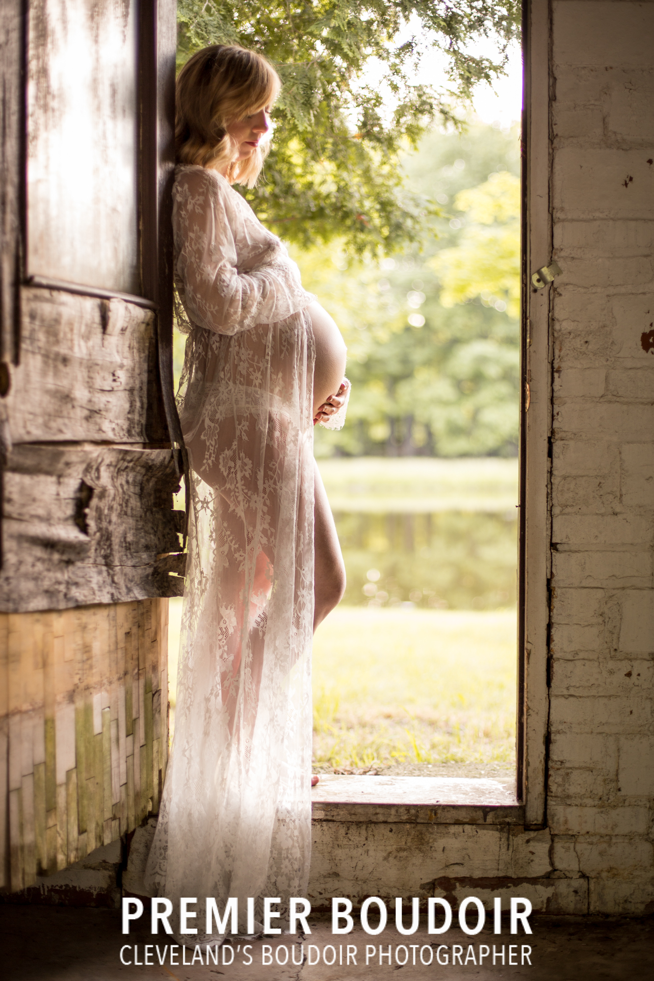 Cleveland + Akron Maternity Boudoir Photographer