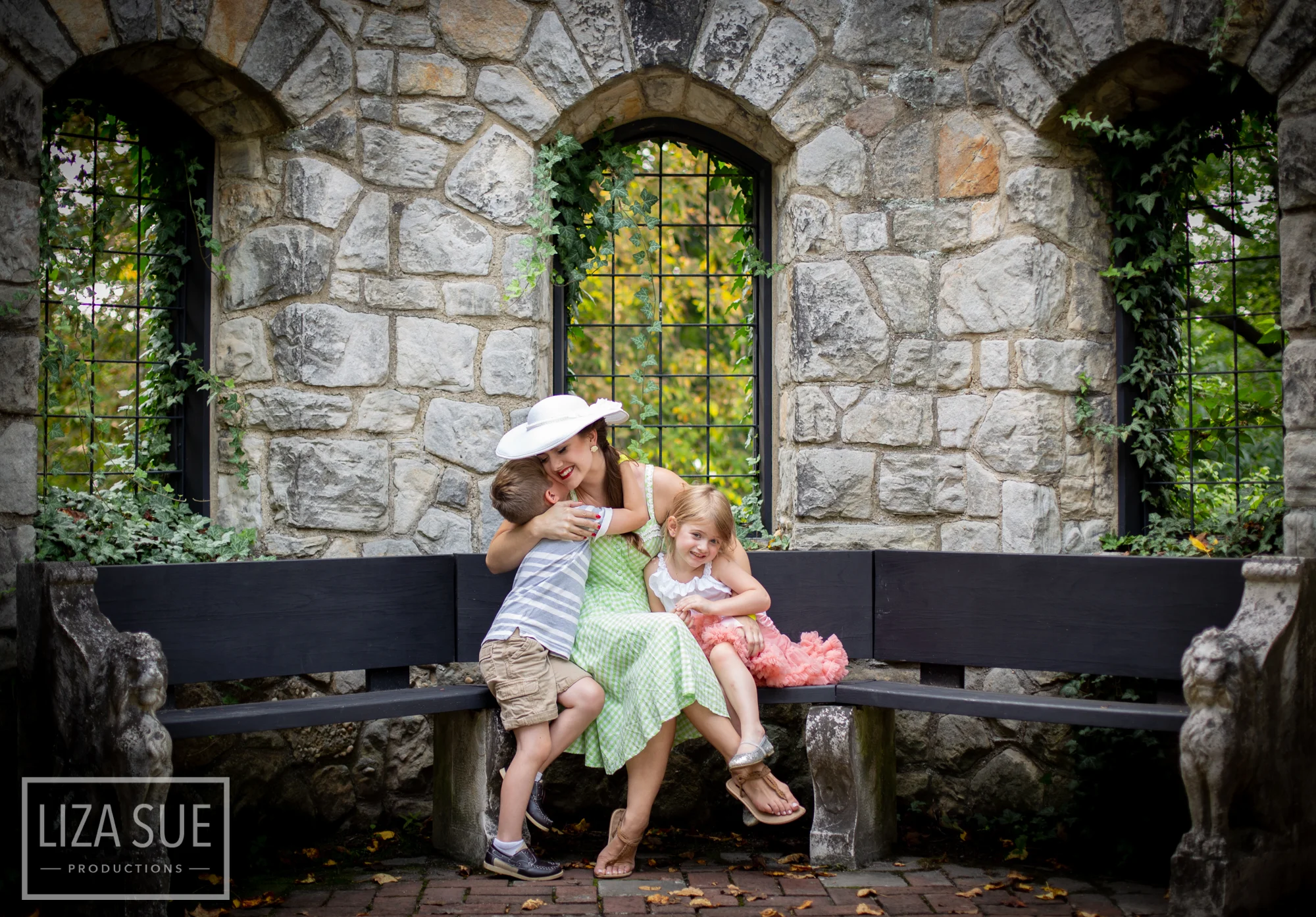 Cleveland + Akron Retro Vintage Pinup Family Portrait Photoshoot